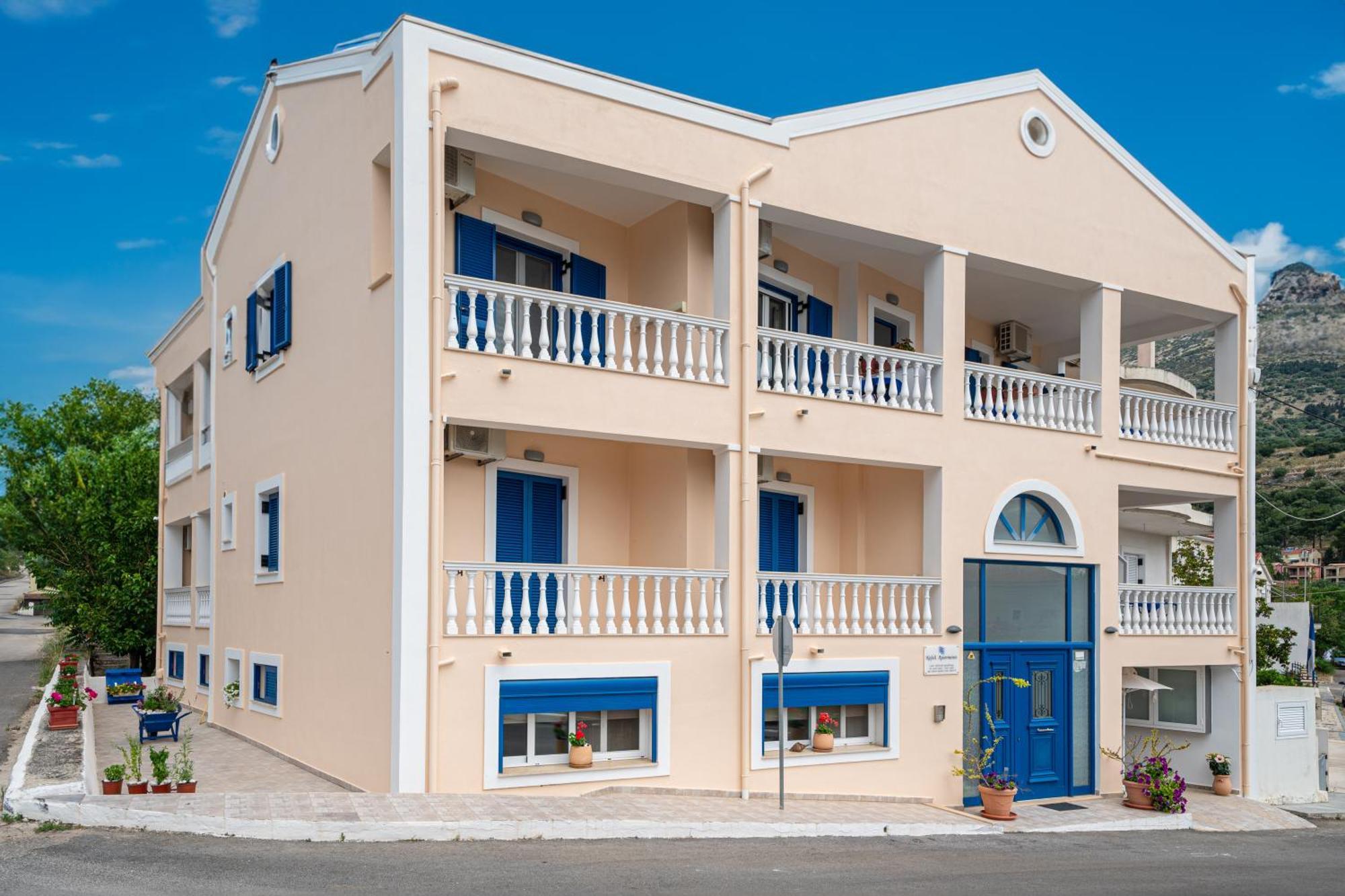 Nefeli Apartments Agia Efimia エクステリア 写真