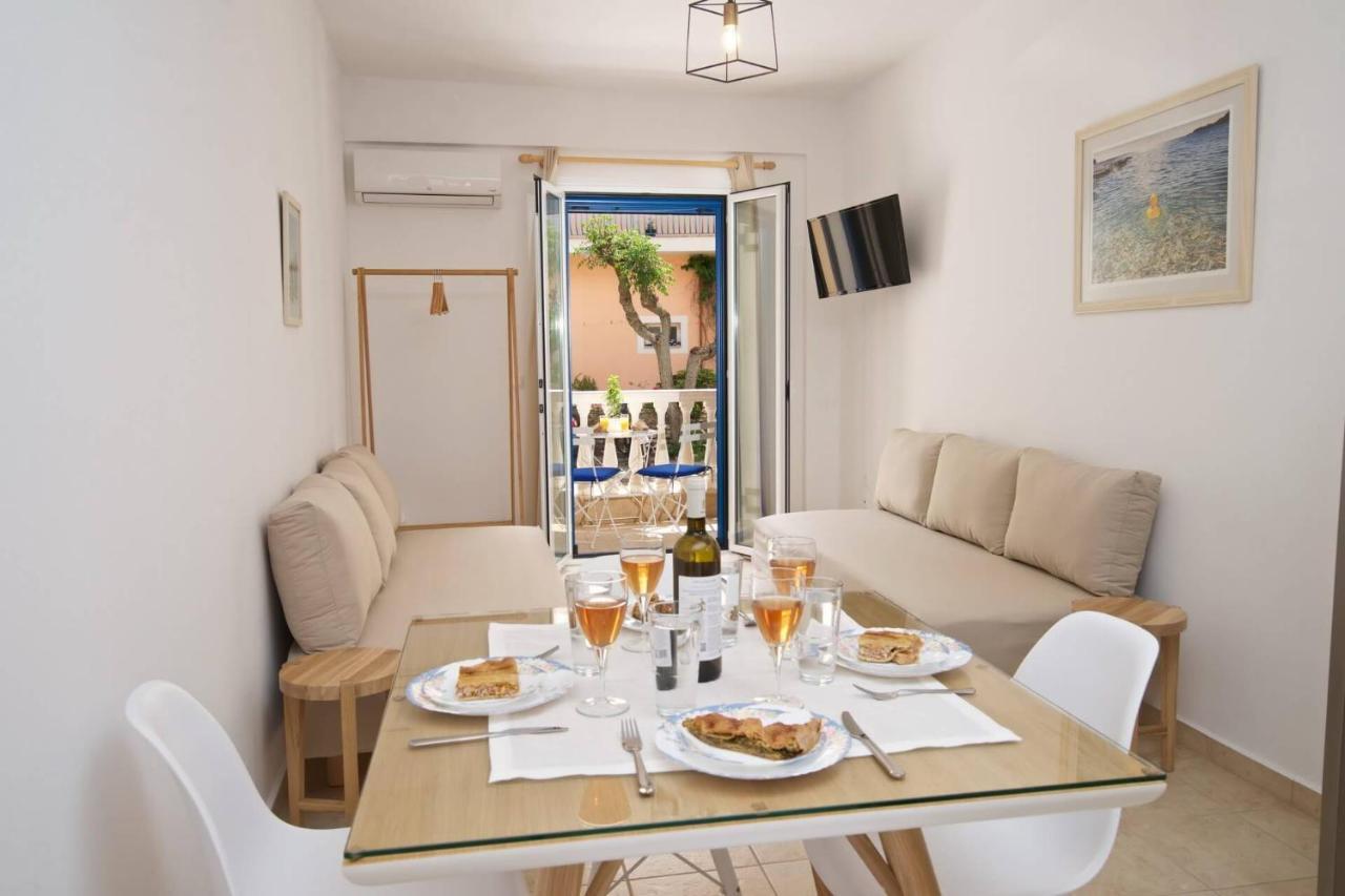 Nefeli Apartments Agia Efimia エクステリア 写真