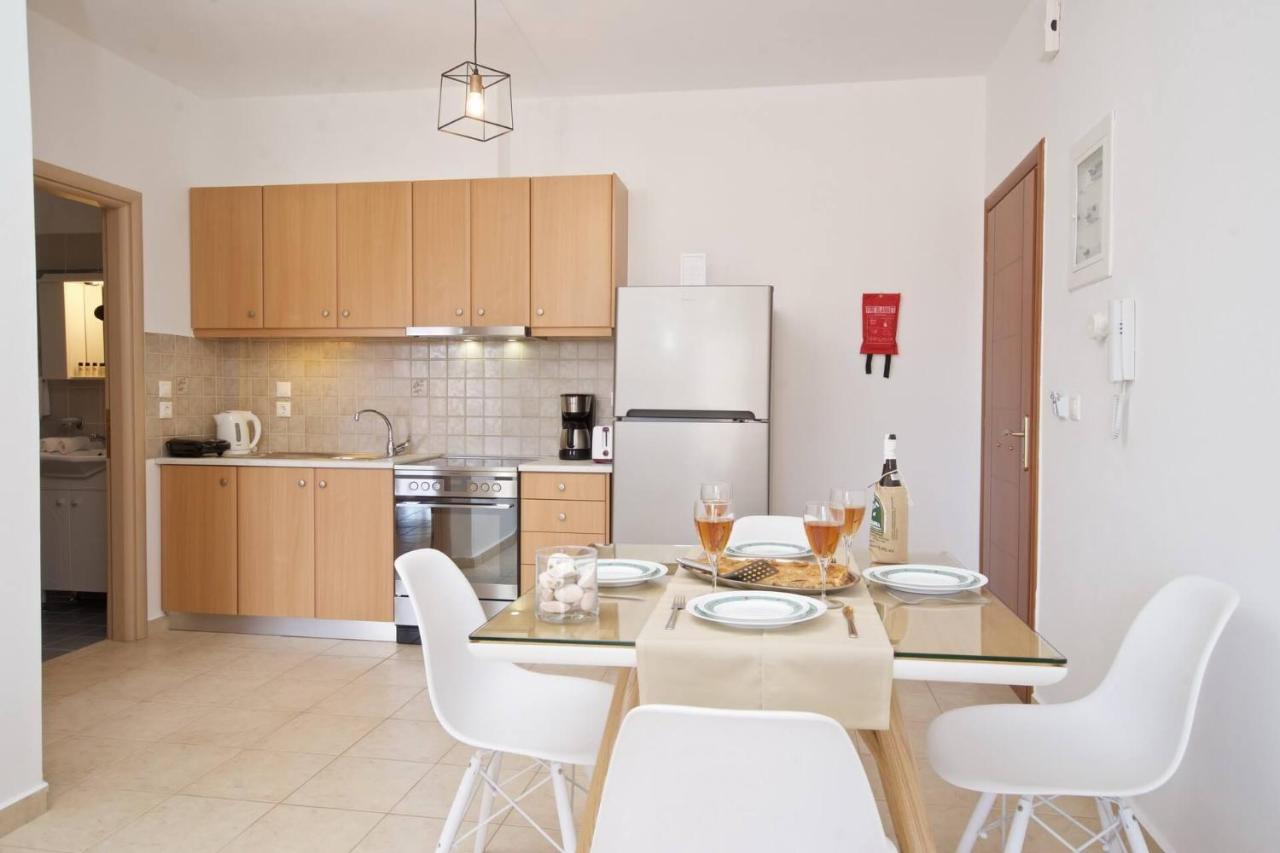 Nefeli Apartments Agia Efimia エクステリア 写真